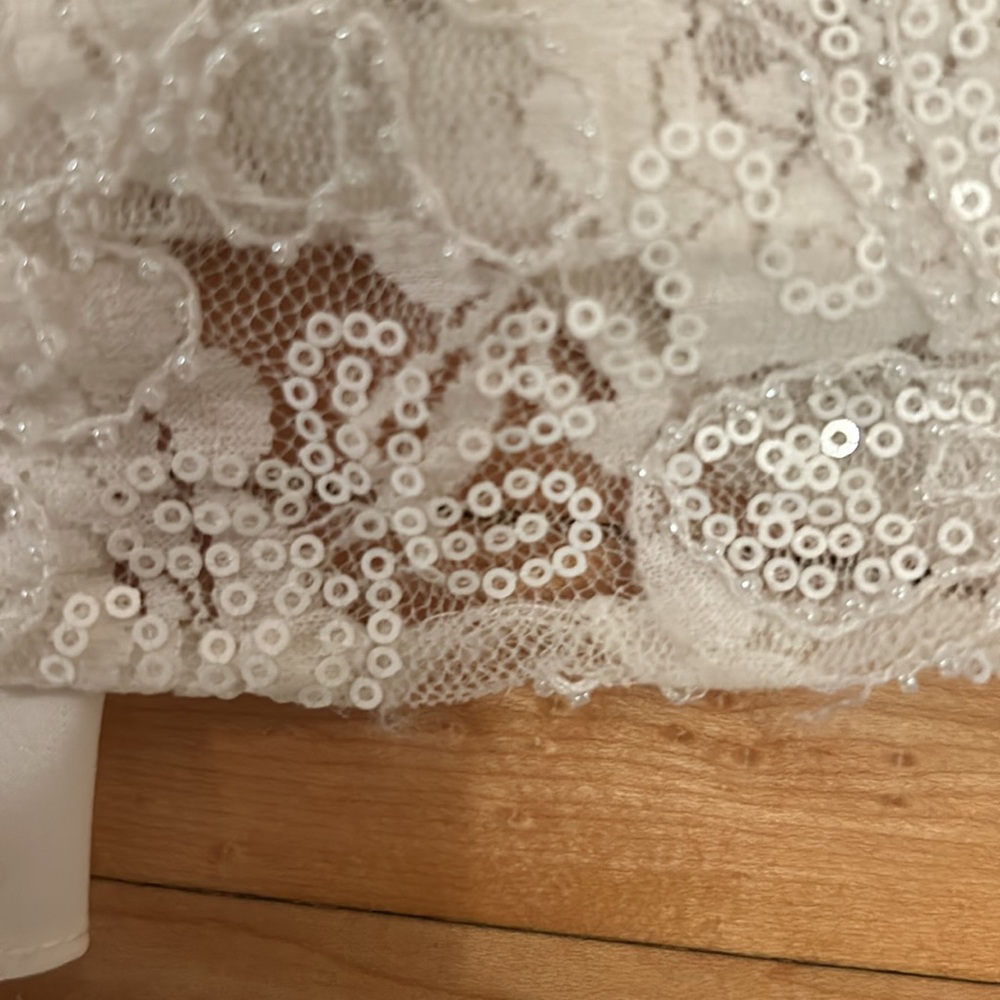 Gorgeous lace sequin tunic NWT - Picture 7 of 10